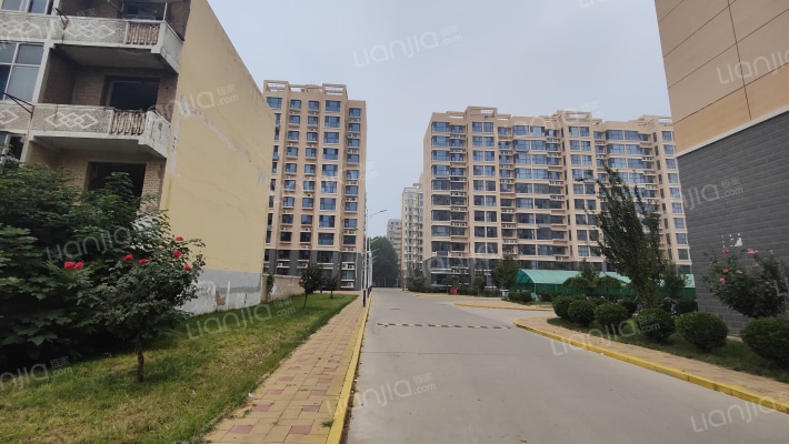 军馨家园外景图