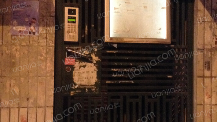 斜土路2218号外景图