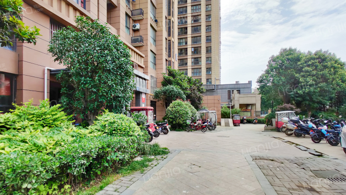 宫园中央外景图