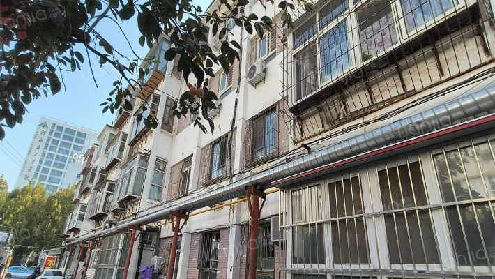 泰华街326号外景图