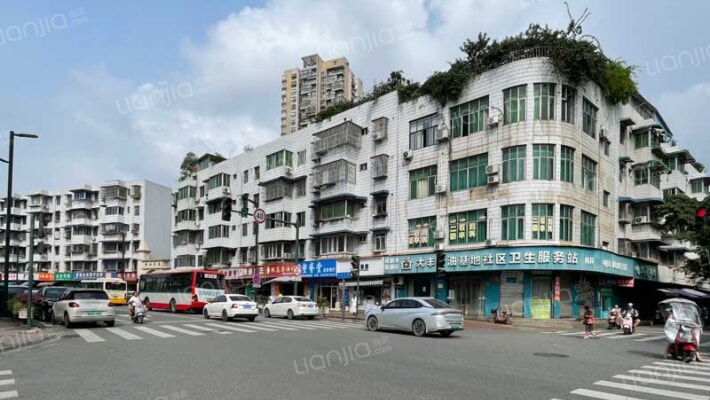 新油乐园外景图