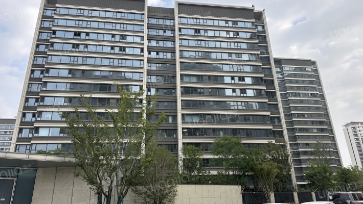 明月春晓外景图