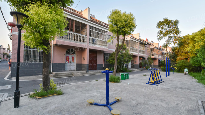 胡岗小区外景图