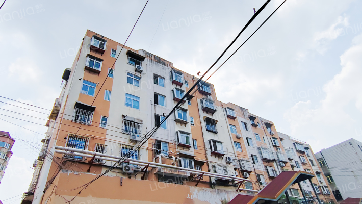 槐村西里外景图