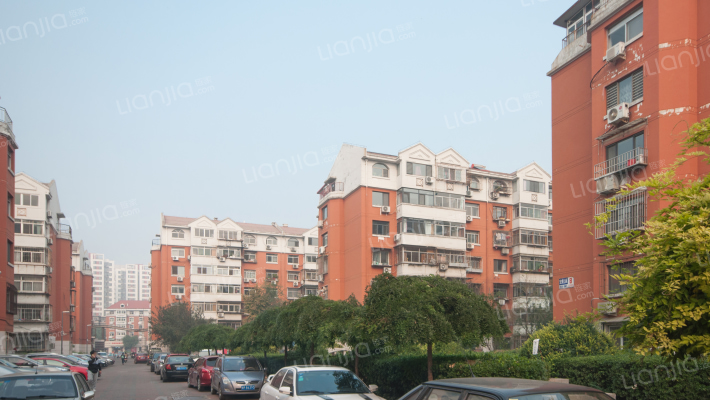 宏泰公寓外景图