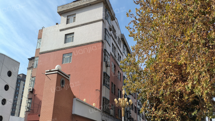 新乐华宝塑料薄膜有限公司宿舍外景图