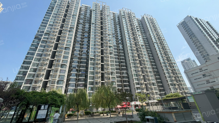 万浩枫景外景图