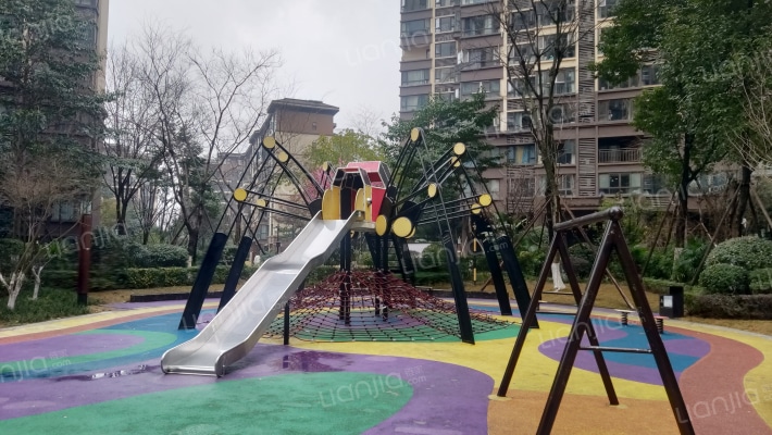 皇冠湖壹号外景图