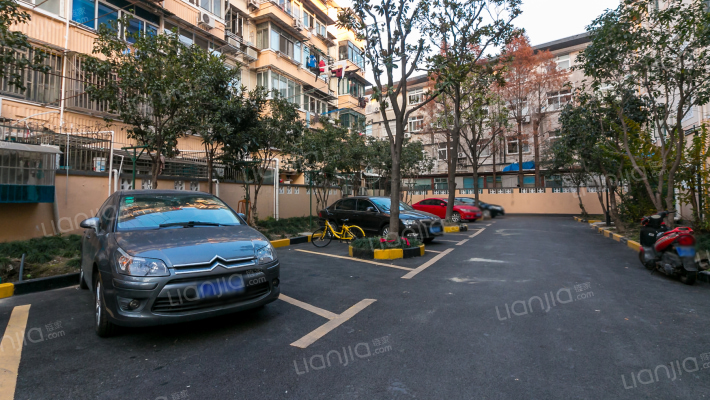 沽一小区外景图