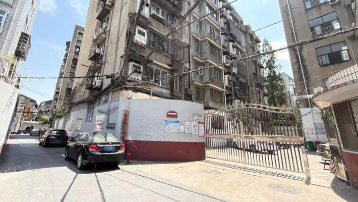 新华书店家属院外景图