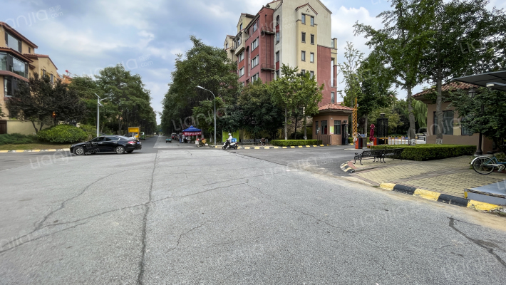 孔雀城四期荣园外景图