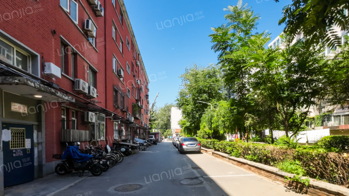 高梁桥斜街44号院外景图