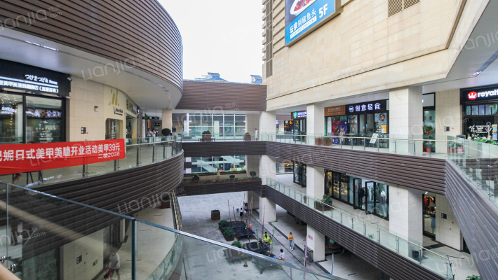 河西王府井商业广场外景图