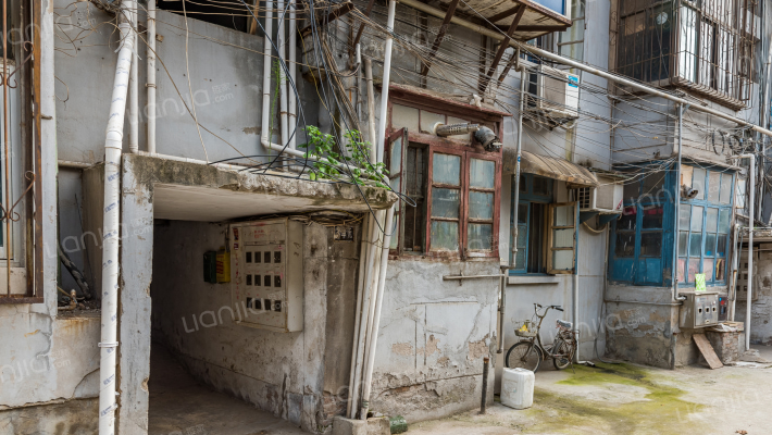 磷肥厂宿舍外景图