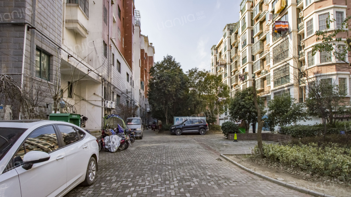 明月轩小区外景图