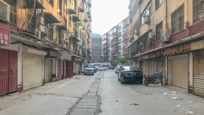 红英小区外景图