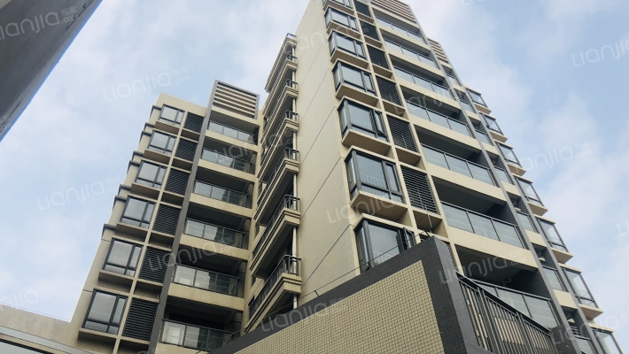 鸿晖大厦外景图