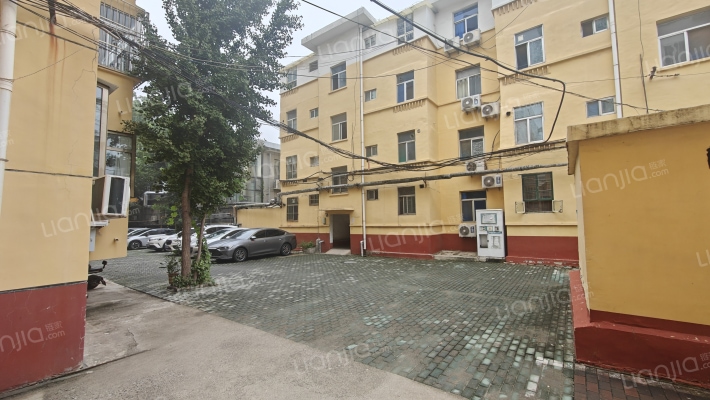 中医院宿舍外景图