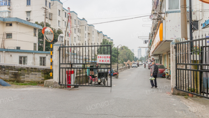 巴桥头新村外景图