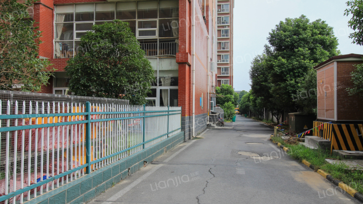 名仕家天下外景图