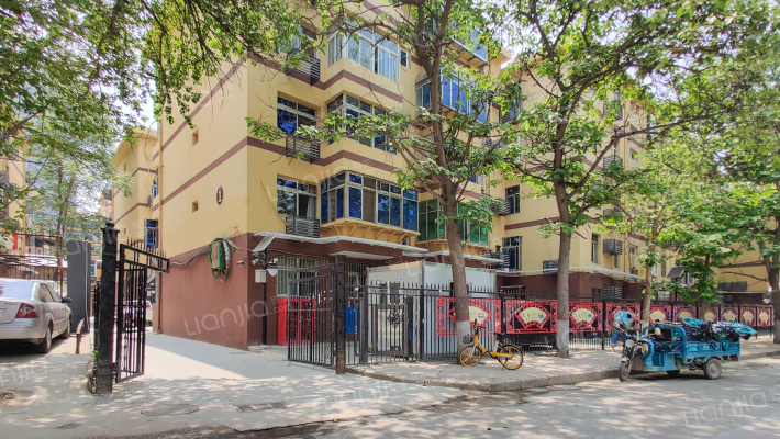 搬运新村小区外景图