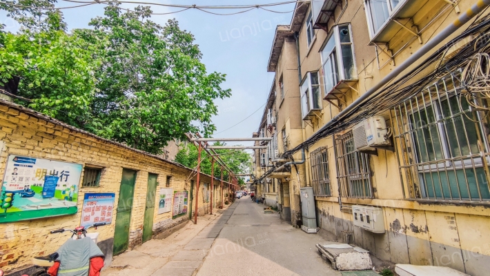 轴承厂宿舍外景图