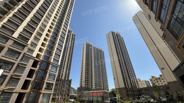 西湖庭院外景图