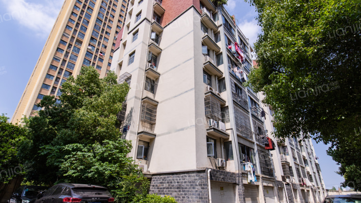 佳景天城外景图