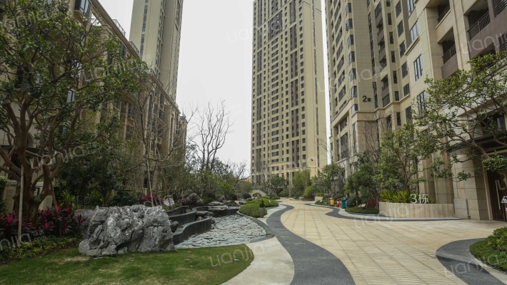 龙湖春江彼岸外景图