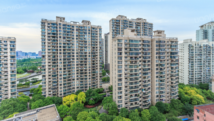 虹桥万博花园外景图