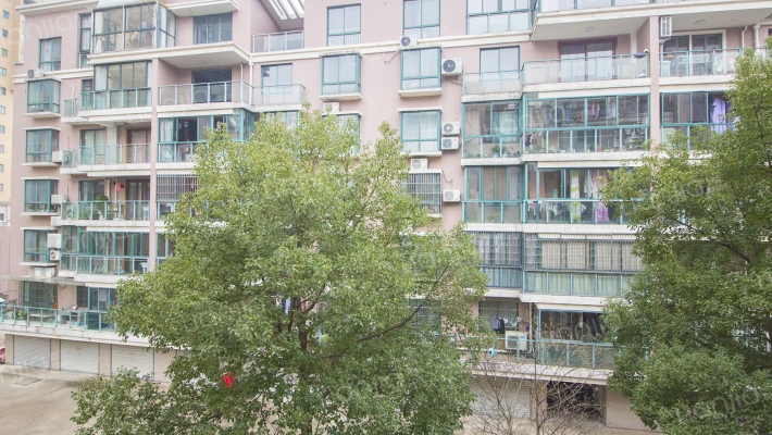 新天地广场外景图