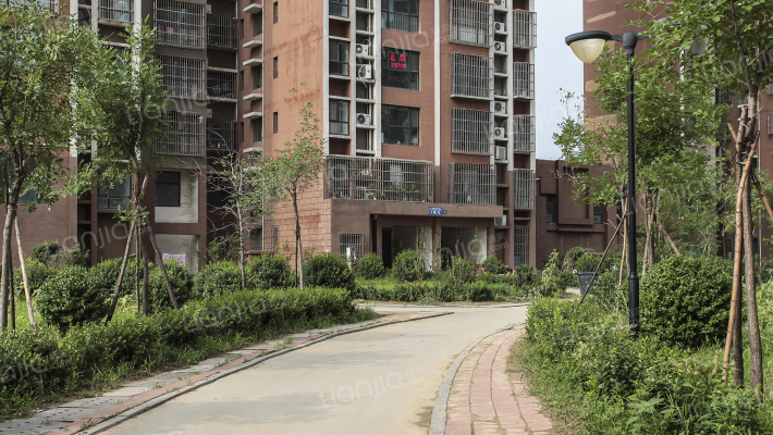 呈润里星河湾西区外景图