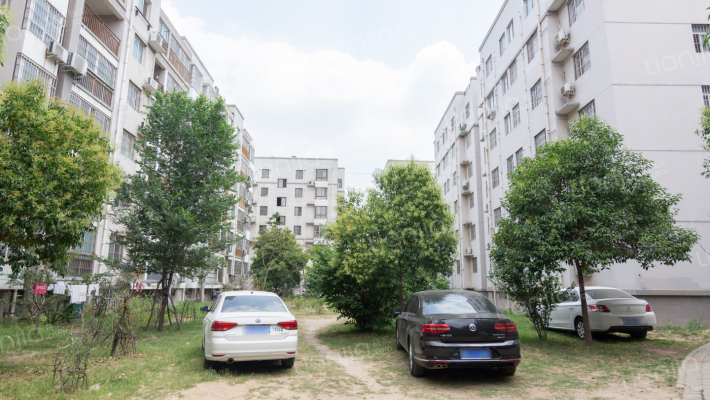 建业大宏城市花园外景图