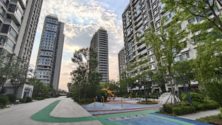 华侨城·欢乐山川外景图