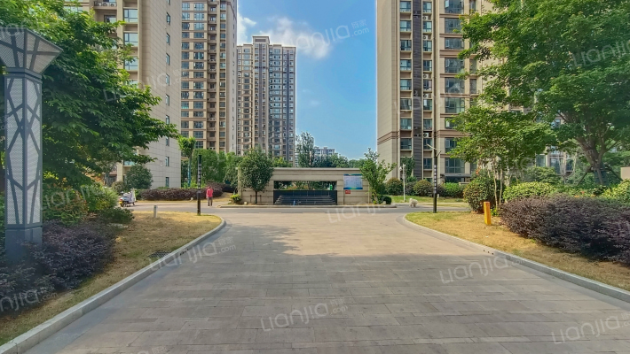 东方悦府外景图