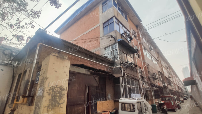 粮食局集资楼外景图