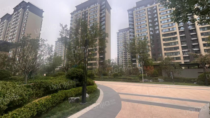 金地华著外景图