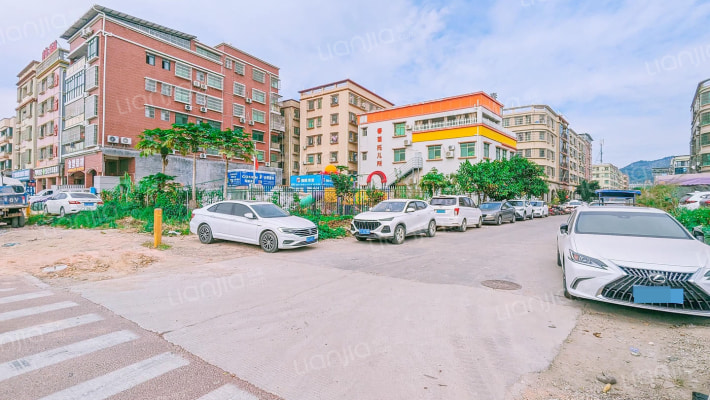 坦神北一路外景图