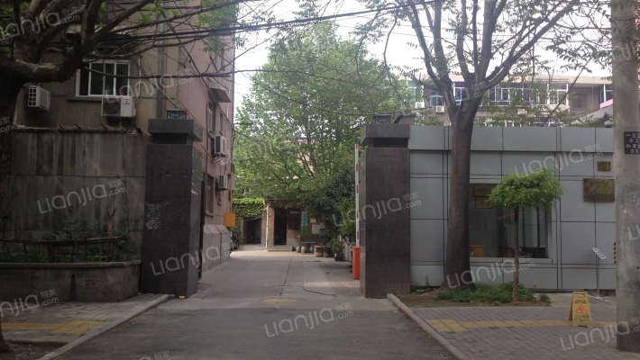 陕西四达投资有限公司家属区外景图