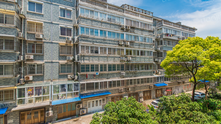 燕川花苑外景图