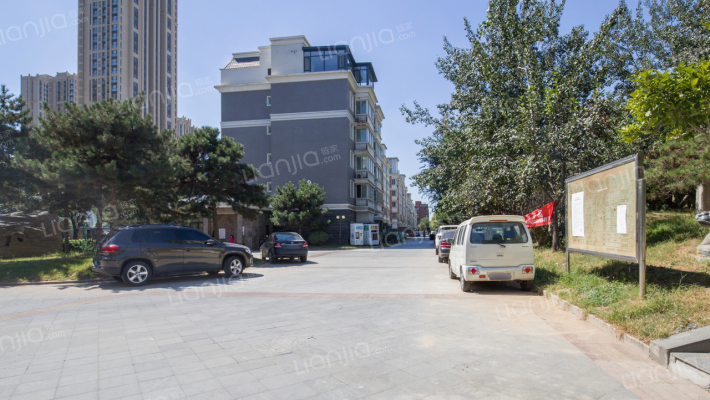 意华小区外景图