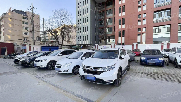 公交双西回迁楼外景图