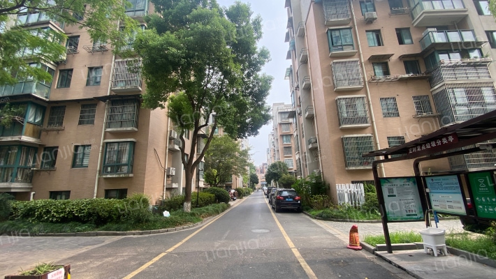 中南江景园外景图