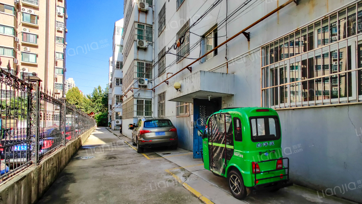 灞桥区交通局家属院外景图