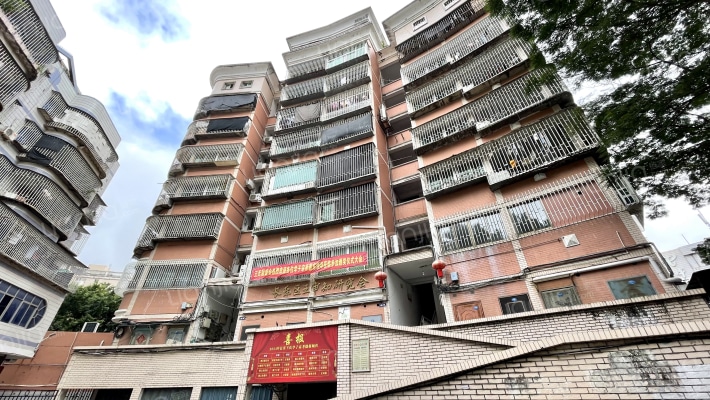 二轻局宿舍外景图