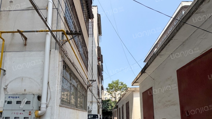 区商务局家属院外景图