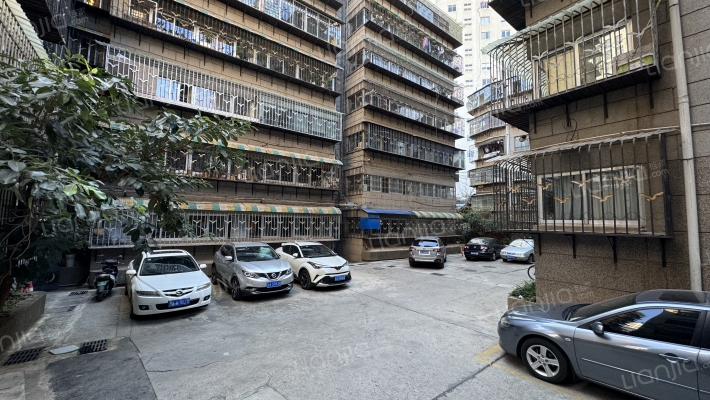 农行昆明市护国支行如安苑宿舍外景图