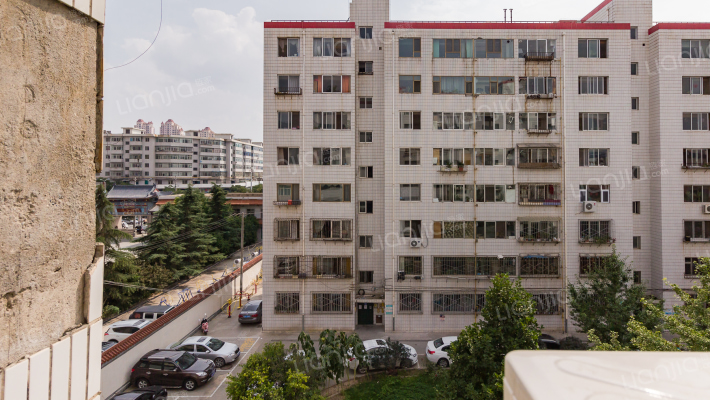 雁滩乡政府家属院外景图