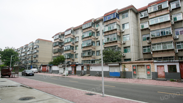 齐鲁石化腈纶厂生活区外景图