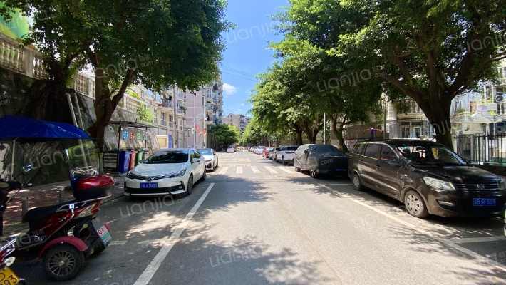 桃花园小区外景图